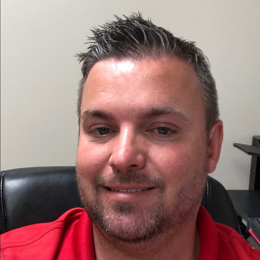 Meet your Posher, Dustin